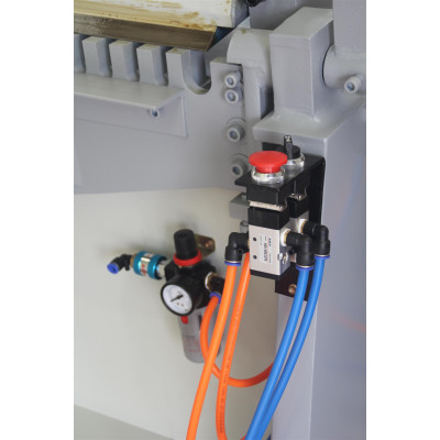 Pneumatic Rectangular Duct Folding Machine 